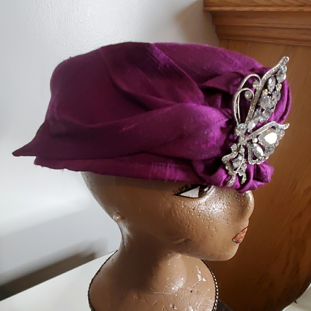 Hat - Picture 3 of 4